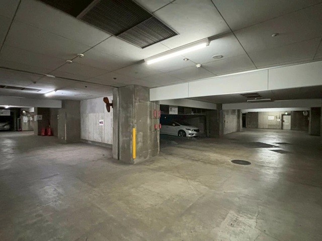 相模原市中央区南橋本1丁目の中古マンション11階部分の駐車場の写真