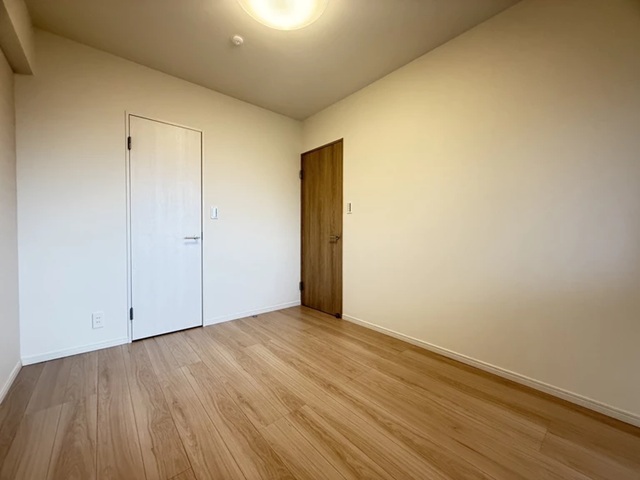 相模原市中央区南橋本3丁目の中古マンション5階部分の洋室2の写真