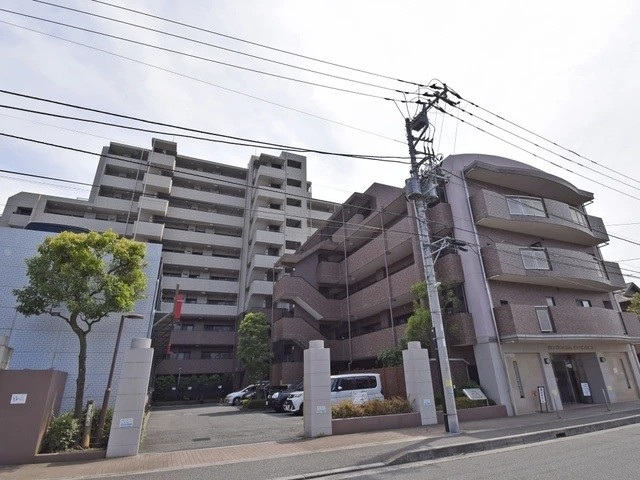 相模原市中央区南橋本3丁目の中古マンション5階部分の外観3枚目の写真