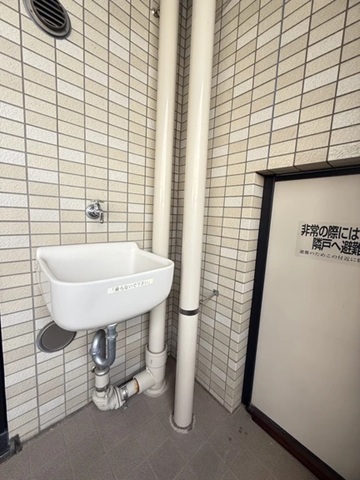 相模原市中央区南橋本3丁目の中古マンション5階部分のスロップシンクの写真