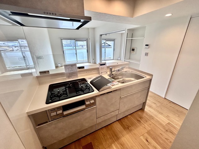 相模原市中央区相模原1丁目の中古マンション3階部分のキッチンの写真