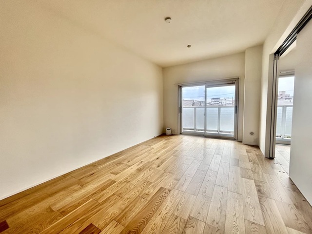 相模原市中央区相模原1丁目の中古マンション3階部分のリビングの写真