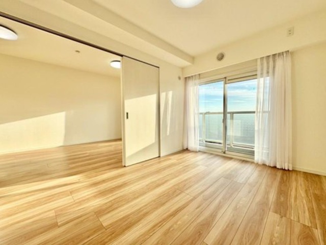 相模原市中央区相模原1丁目の中古マンション8階部分の洋室1の写真