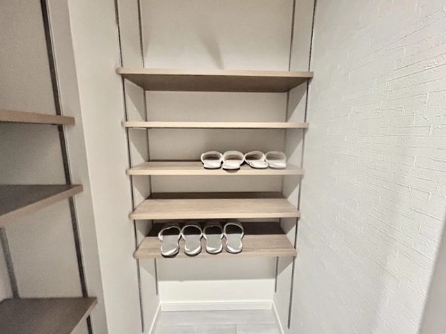 相模原市中央区相模原4丁目の中古マンション12階部分のシューズクロークの写真