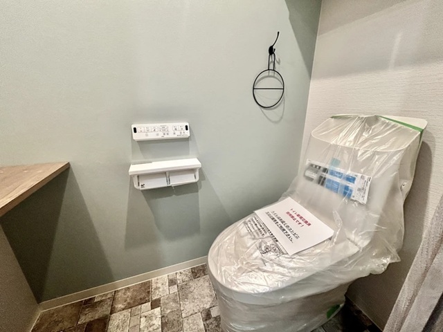 相模原市中央区相模原4丁目の中古マンション12階部分のトイレの写真