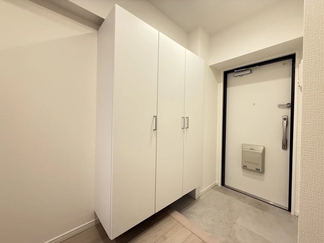 相模原市中央区相模原4丁目の中古マンション5階部分の玄関の写真