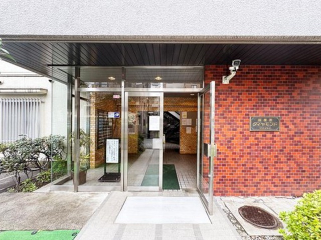 相模原市中央区相模原4丁目の中古マンション5階部分のエントランスの写真