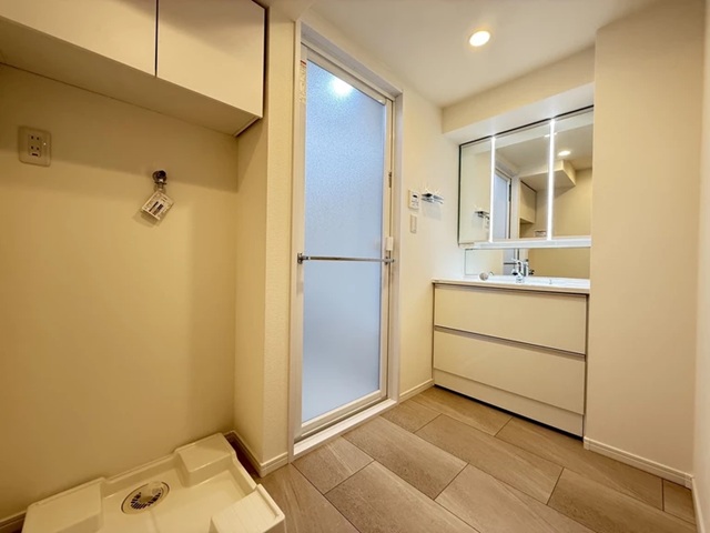 相模原市中央区相模原4丁目の中古マンション5階部分の洗面化粧台の写真