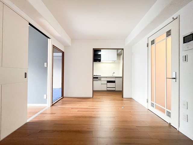 相模原市中央区相模原4丁目の中古マンション8階部分のダイニングの写真