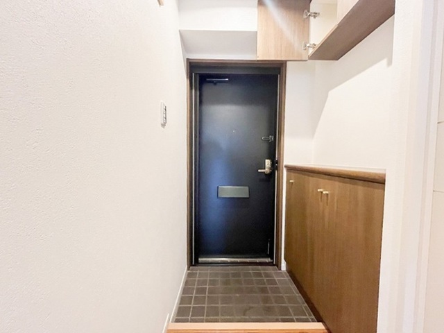 相模原市中央区相模原4丁目の中古マンション8階部分の玄関の写真