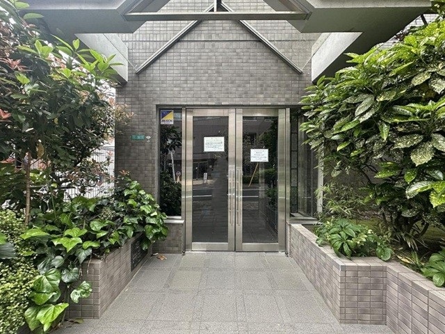 相模原市中央区相模原4丁目の中古マンション8階部分のエントランスの写真