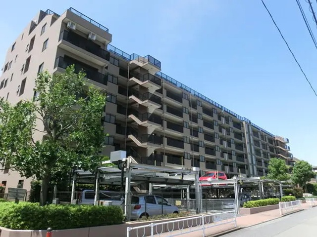 相模原市中央区清新5丁目の中古マンション2階部分の外観の写真