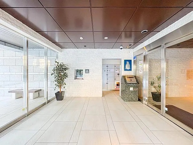 相模原市中央区清新5丁目の中古マンション7階部分のエントランスの写真