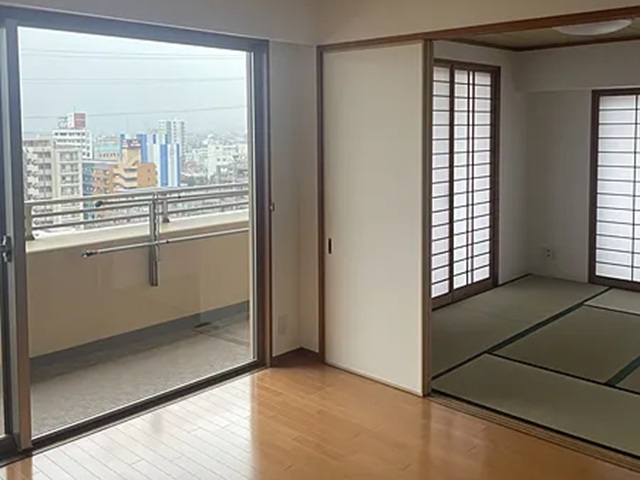 相模原市中央区矢部1丁目の中古マンション11階部分のリビングの写真