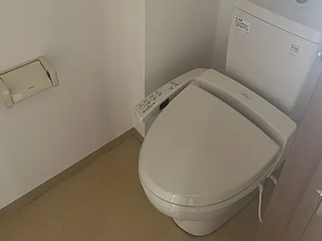 相模原市中央区矢部1丁目の中古マンション11階部分のトイレの写真