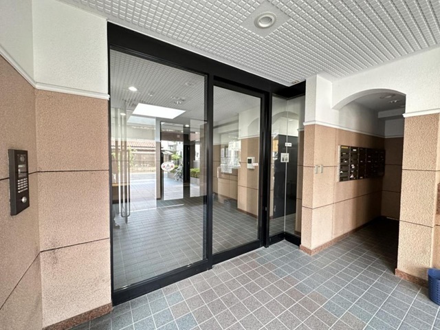 相模原市中央区矢部3丁目の中古マンション1階部分の共用部分の写真