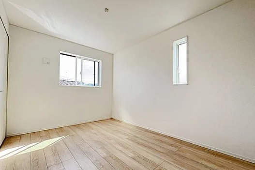 相模原市中央区上溝の新築戸建て4号棟の洋室2の写真