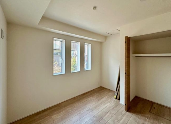 相模原市中央区緑が丘1丁目の新築戸建て1の洋室3の写真