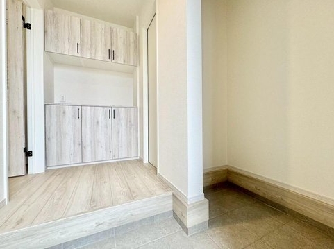 相模原市中央区田名の新築戸建ての玄関の写真