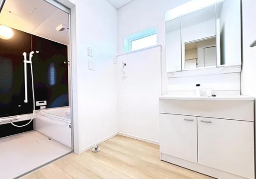 相模原市中央区田名の新築戸建て1号棟の洗面化粧台の写真