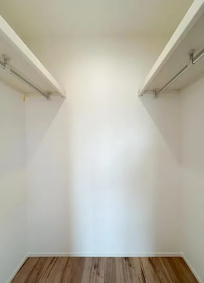 相模原市緑区東橋本3丁目の新築戸建て4号棟のウォークインクローゼットの写真