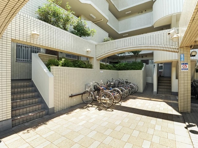 相模原市緑区東橋本3丁目の中古マンション4階部分の共用部分の写真