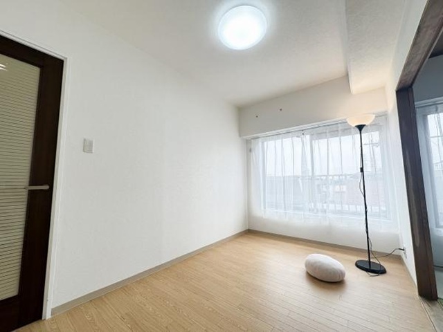 相模原市緑区東橋本3丁目の中古マンション4階部分のダイニング2枚目の写真