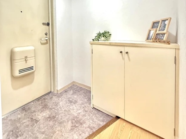 相模原市緑区東橋本3丁目の中古マンション4階部分の玄関の写真