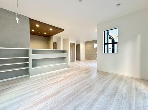 相模原市緑区若葉台1丁目の新築戸建てのダイニングの写真