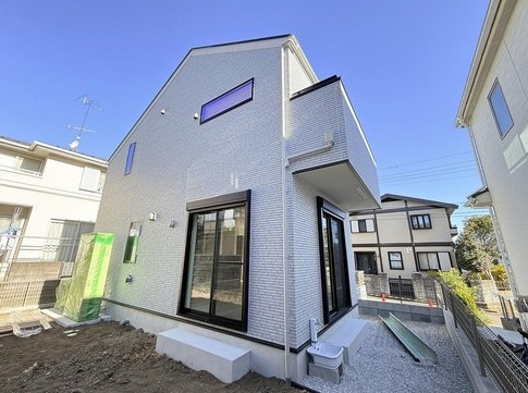 相模原市緑区若葉台1丁目の新築戸建ての庭の写真