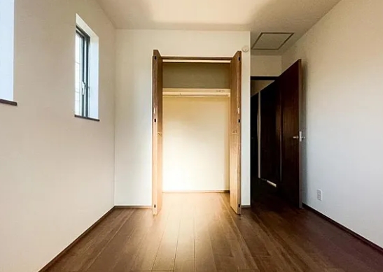 相模原市南区東大沼4丁目の新築戸建てC号棟の洋室4の写真