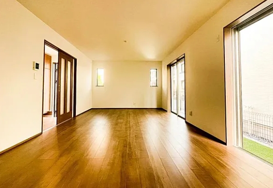 相模原市南区東大沼4丁目の新築戸建てC号棟のリビングの写真