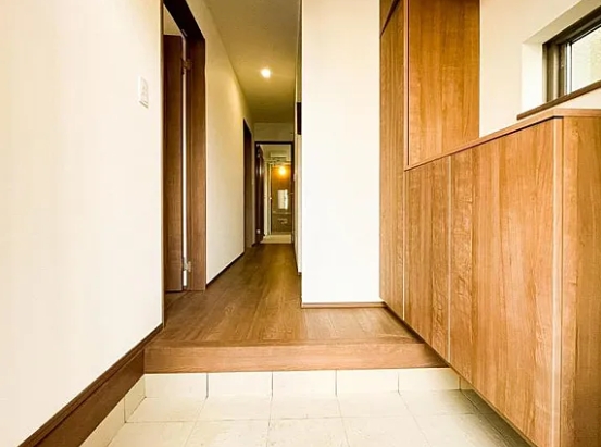 相模原市南区東大沼4丁目の新築戸建てD号棟の廊下の写真