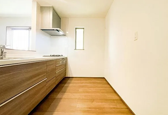 相模原市南区東大沼4丁目の新築戸建てD号棟のキッチンの写真