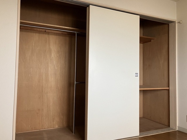 相模原市南区東林間3丁目の中古マンション4階部分の収納の写真