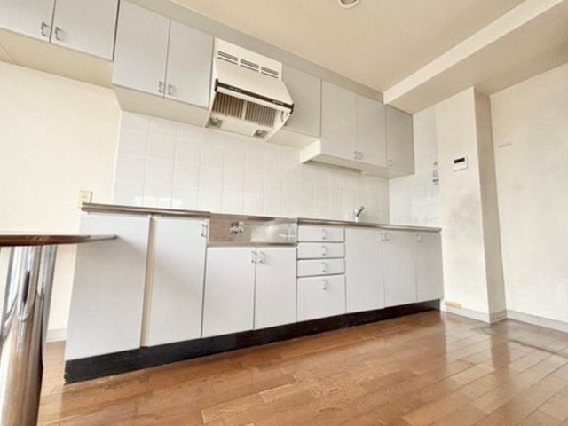 相模原市南区東林間3丁目の中古マンション4階部分のキッチンの写真