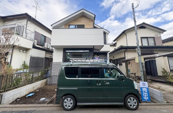 相模原市南区東林間8丁目の新築戸建ての外観の写真