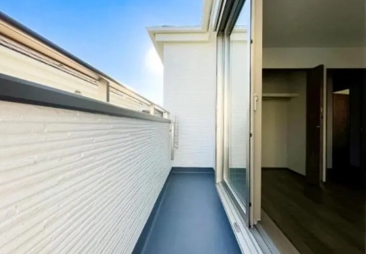 相模原市南区東大沼4丁目の新築戸建てA号棟のバルコニーの写真