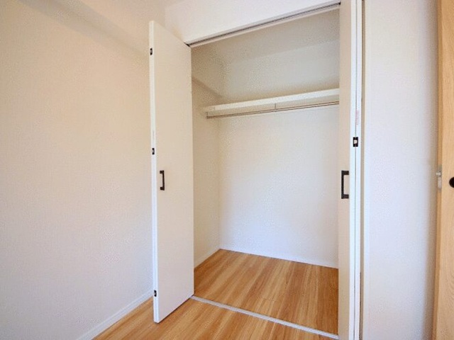 相模原市南区上鶴間本町3丁目の中古マンション5階部分の収納の写真