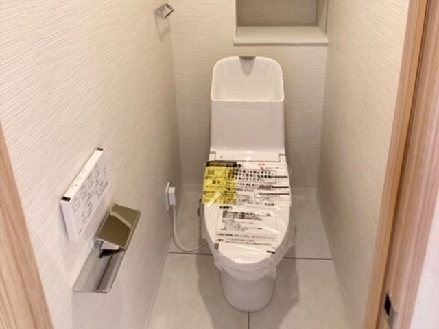 相模原市南区上鶴間本町3丁目の中古マンション5階部分のトイレの写真