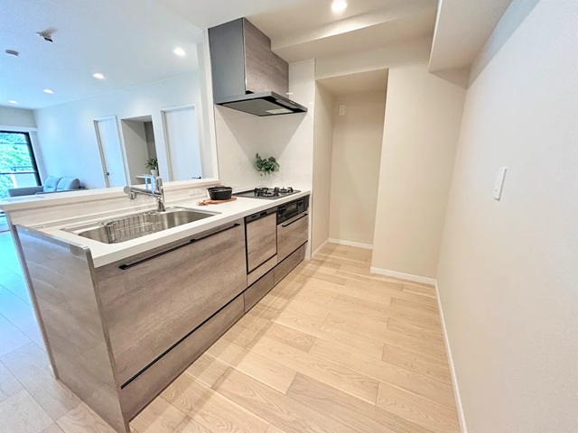 相模原市南区上鶴間本町4丁目の中古マンション1階部分のキッチンの写真