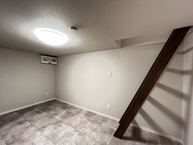 相模原市南区上鶴間本町4丁目の中古マンション1階部分の地下室の写真