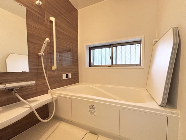 相模原市南区北里1丁目の中古戸建てのバスルームの写真