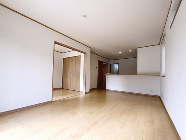 相模原市南区北里1丁目の中古戸建てのダイニングの写真