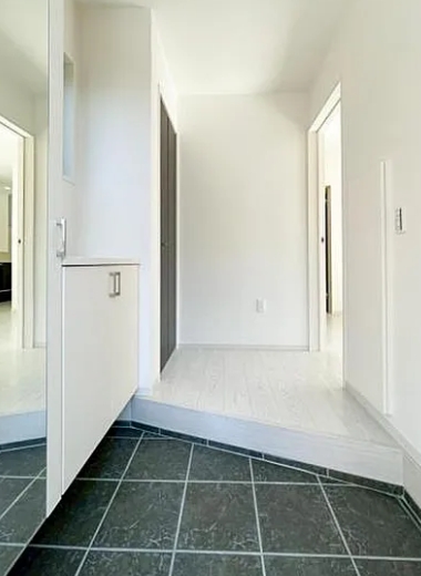 相模原市南区の新築戸建て1号棟の廊下の写真