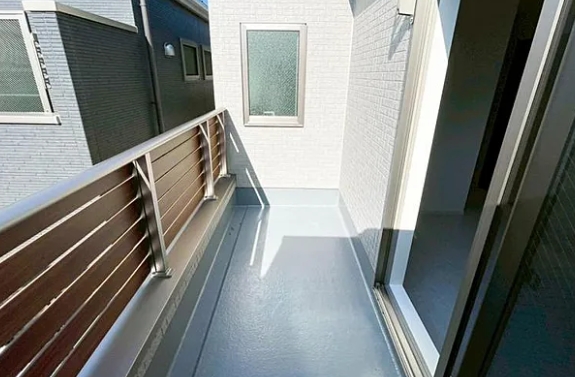 相模原市南区の新築戸建て2号棟のバルコニーの写真