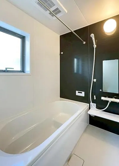 相模原市南区の新築戸建て2号棟のバスルームの写真
