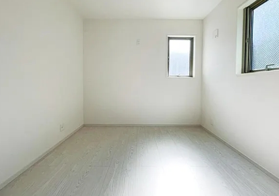 相模原市南区の新築戸建て2号棟の洋室2の写真