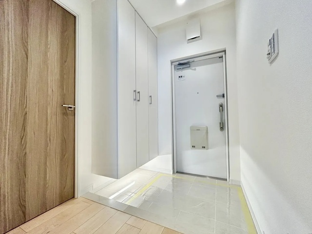 相模原市南区相模大野6丁目の中古マンション4階部分の玄関の写真