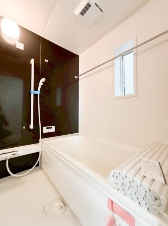 相模原市南区相南3の新築戸建て2号棟のバスルームの写真